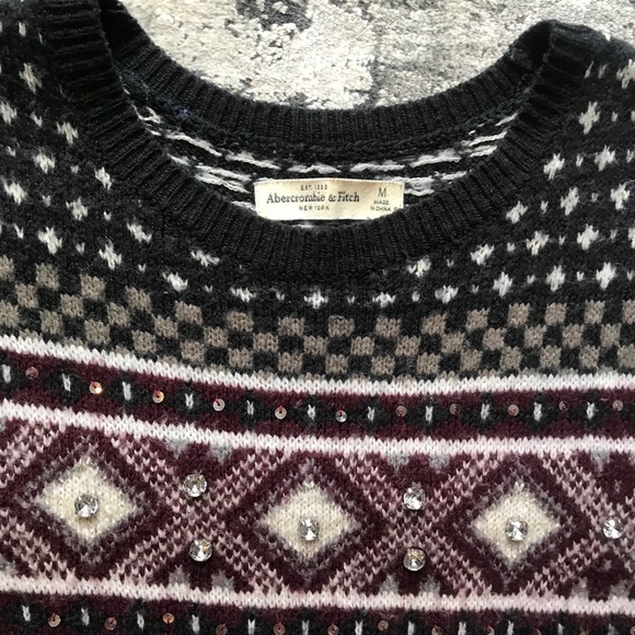 Abercrombie & Fitch sweater - Picture 2 of 4